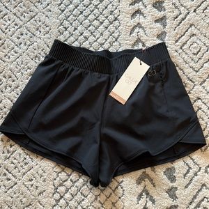 NEW WITH TAGS Calia Swift Performance Shorts 3” Size Women’s XXS